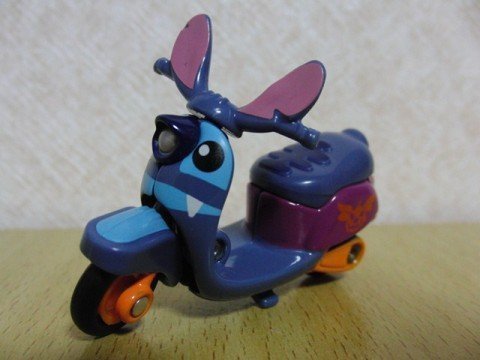 【トミカ】 ディズニー モーターズ チムチム/ヴァンパイアエディション スティッチ ハロウィン 車