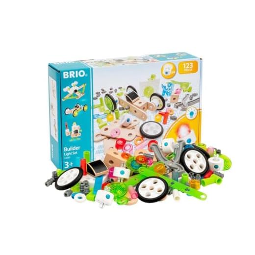 Brio 34593 Builder Light Set | Wooden Toy Train Set for Kids Age 3 and Up