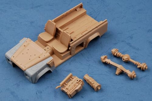 Hobbyboss 1:35 Scale Land Rover Wolf WMIK Model Kit (Grey), Small - Image 3