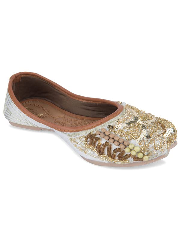 desi colour Women Ethnic Footwear Mojari/Punjabi Jutti- Heavy Handwork-picture-37