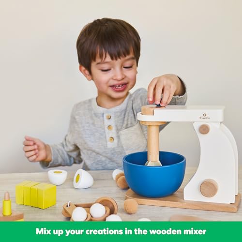 KiwiCo Bake-a-Cake Stand Mixer | Play Kitchen | Kids Baking Playset Ages 3+ | Learn Early Math with Wooden Play Set | Includes Ingredients, Mixer, Measuring Spoons & Recipe Cards