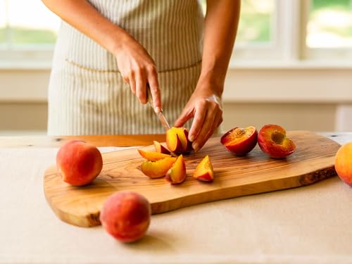 Image of Pearson Farm 13-Count Gift Box of Peaches | Fresh Georgia Peaches