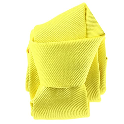 Cravate en soie jaune citron pour raviver un costume sombre et terne