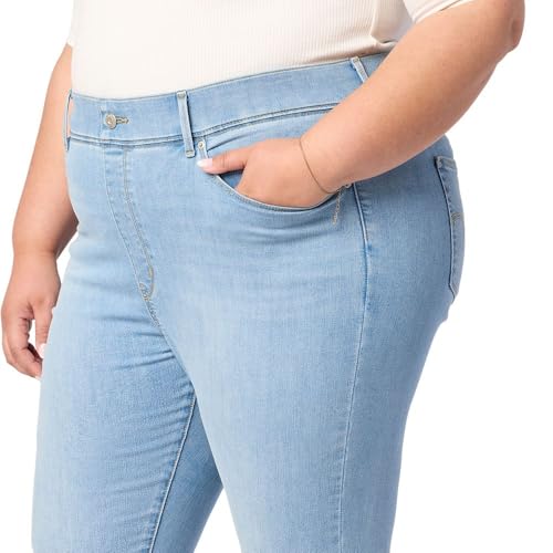 Levi Strauss Signature Gold Women's Totally Shaping Ultimate Pull-On Capri (Available in Plus), Cosmic Waves, 26 Plus - image 2