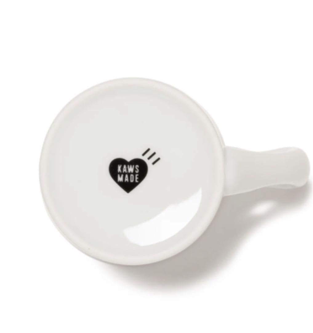 Amazon.co.jp: ヒューマンメイド カウズ コラボ セラミックマグカップ