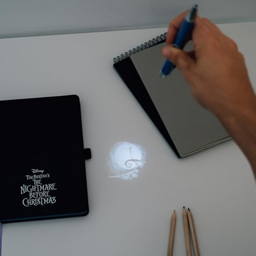Miniatura 6 de Grupo Erik Cuaderno Disney Pesadilla antes de Navidad con boligrafo proyector - Cuaderno A5 Premium - Cuaderno punteado/Libreta A5 hojas blancas - Cuaderno notas - Bloc de notas A5