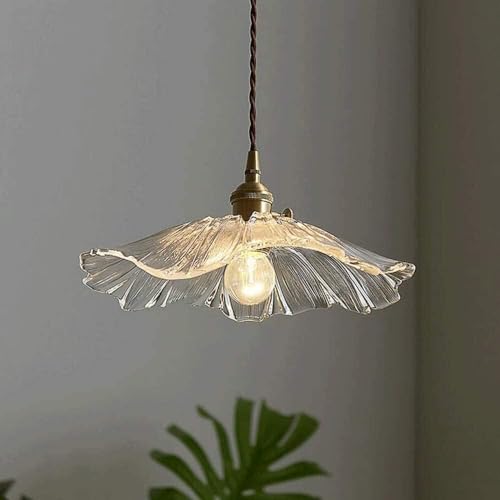 Chandelier de table en laiton pour illuminer vos repas conviviaux en cuisine