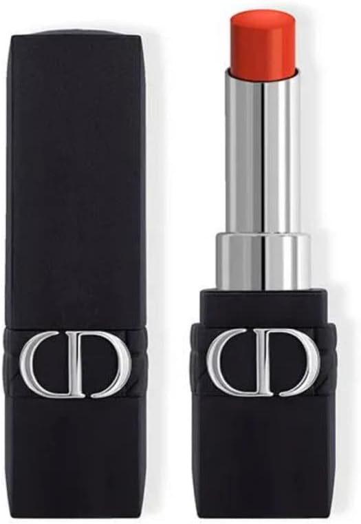 Maquillaje de la marca Dior, barra labial, Rouge Forever Stick 840