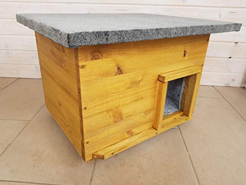 Maison pour chat avec chauffage extérieur lasure isolée