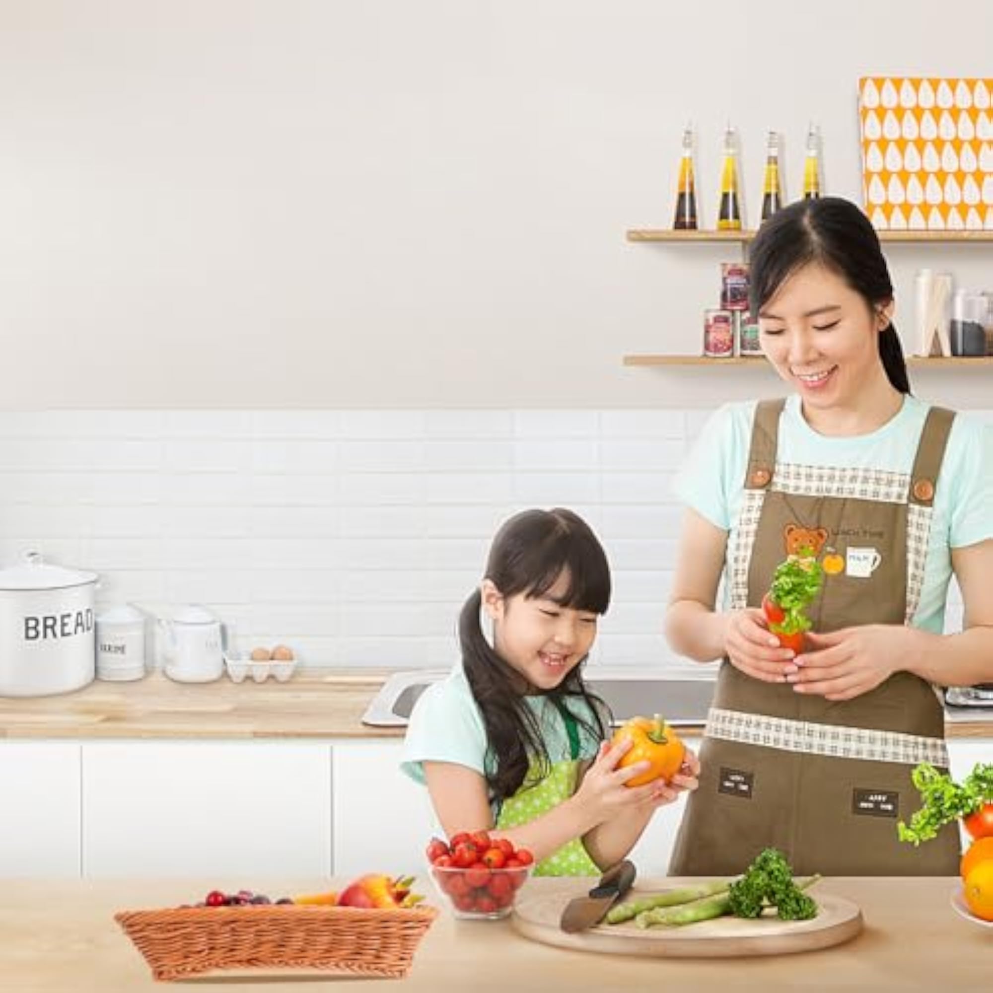 Brown Woven Plastic Fruit Basket for Kitchen Storage