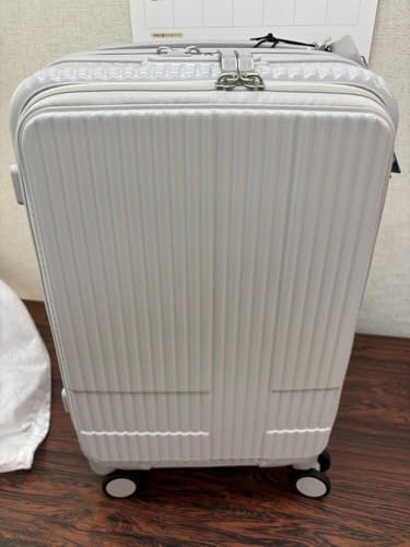 【未使用】INV50 スノーホワイト 鏡面 38L 機内持込可 イノベーター 未使用】INV50 スノーホワイト 鏡面 38L 機内持込可