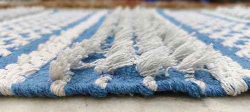 Image of 2x5 ft Cotton Rug Runner - Handwoven Carpet for Hallway, Entryway & Patio with Soft Texture and Modern Pattern