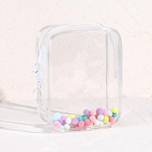 Alpha Depot ぬいぐるみポーチ 痛ポーチ ぬいポーチ 痛バッグ 推し活 透明 クリアポーチ クリアバッグ 見せバッグ 人形入れ ぬいば ポンポンボール付き (クリア)