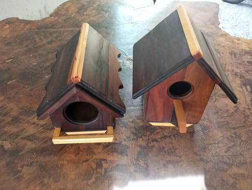 Casinha de Pássaros em Madeira de Lei, 2 Tamanhos, Canela Preta e Peroba, para Calopsita e Agapornis