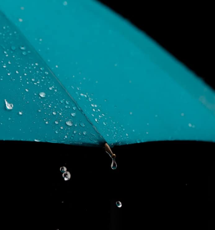 Paraguas extra grande contra tormentas severas con estructura de mango largo 6