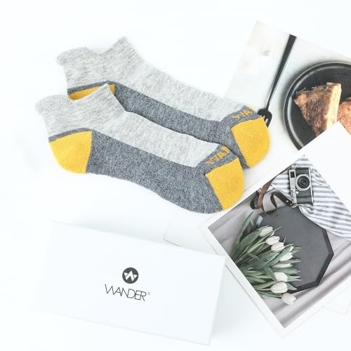 Image of WANDER Merino Wool Ankle Running Hiking Socks 3 Pairs Lightweight Cushioned Sweat-Wicking No Show Athletic Socks Men Women
