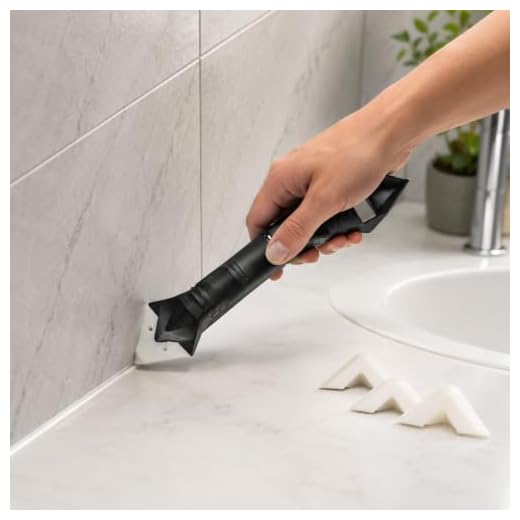 A 5pcs Three-in-one Sealant Scraper Tool Set, Sealant Cleaner, Planting Shovel and Replaceable Gasket Adhesive Board, Black