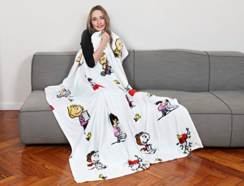 Kanguru Snoopy Decke aus weichem Fleece Weiche und warme Mikrofaser, Weihnachten oder für eine bequeme Entspannungscouch, TV-Plaid-Erdnüsse, 100% Polyester, weiß, Einheitsgröße - Image 4