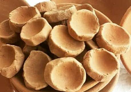 VRINDAVANBAZAAR.COM Pica Mini Clay Pots - Natural Clay for Pica Lovers | Safe, Soft, and Delicious Clay Pots | 500g Pack