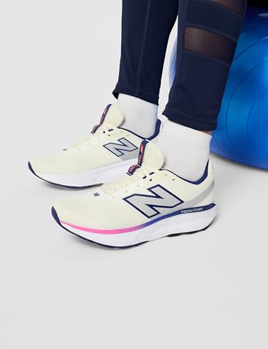 Image of New Balance Women 520 Running Shoes