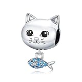Concepto de diseño: lindo gato con pequeño pez es animado e interesante, y trae la experiencia cálida para ti.
