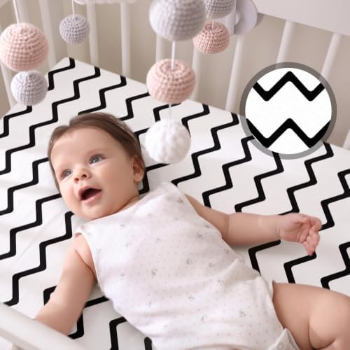 VitalCozy 4 Pcs Monochrome Bassinet Sheets Black and White — 사진 4