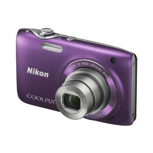 Nikon Coolpix S3100 Digitalkamera (14 Megapixel, 5-fach opt. Zoom, 6,7 cm (2,7 Zoll) Display, HD Video, bildstabilisiert) violett