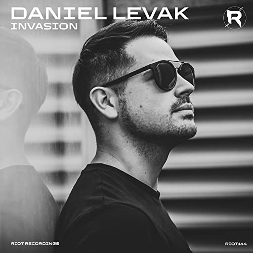 Invasion de Daniel Levak no Amazon Music Unlimited