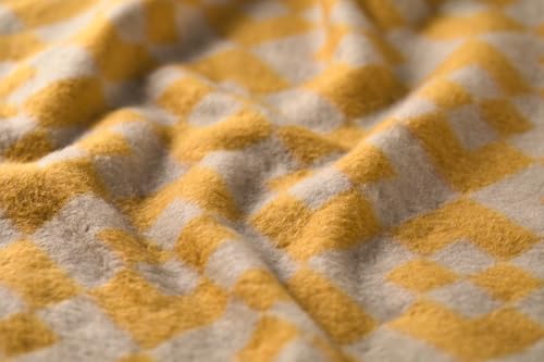 Couverture douillette moelleuse couleur dorée pour vos soirées cocooning - 3