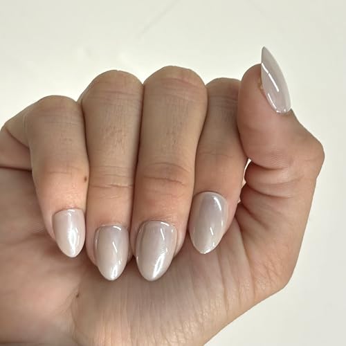 GLAZED LIFE Press-On Nails by Lavaa Beauty | Short Round Nude Pearly Chrome Finish