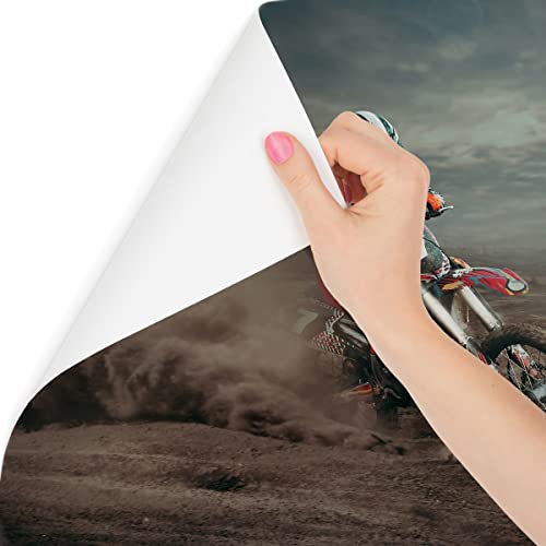 Papier peint moto désert effet 3D pour un salon moderne