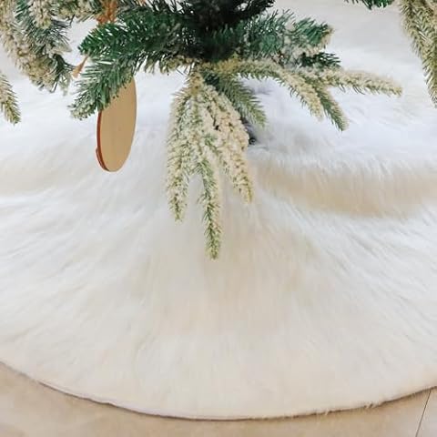 Luyue Christmas Tree Skirt, White Plush Tree Skirt 31 Inches Faux Fur Skirt for Christmas Tree Tree Mat Base Cover for Christmas Tree Decoration Rugs Party Home Decor Cover