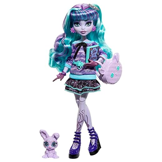 Monster High Doll, Twyla Creepover Party Set with Pet Bunny Dustin, Sleepover Clothes and Accessories