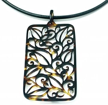 Amazon | [匠の工芸館] 本べっ甲 透かし 大ぶり ペンダント 茨布甲