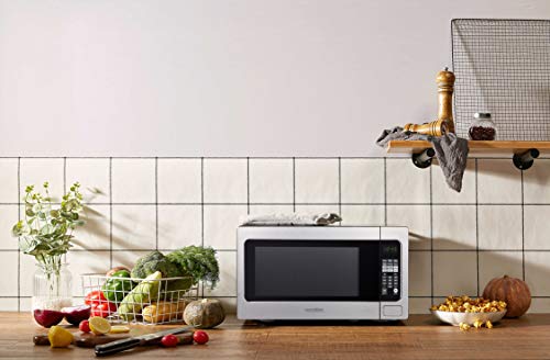Black+Decker EM262AMY-PHB 2.2 Cu. Ft. Microwave Review