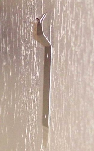 No See Ums Invisible Hanger A SLEEVE OR LOOPS ON THE BACK REQUIRED. For Quilts With Sleeves thumb #1