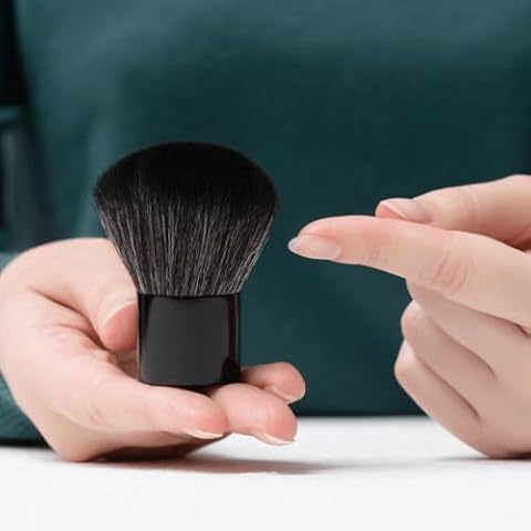 ZAQ Versatile Synthetic Kabuki Brush - Soft, Absorbent, Compact for Bronzer, Powder & Highlighter - Ideal for Wet or Dry Application, Travel-Size Cover