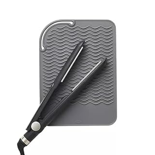 Garbify 9" X 6.5" Heat Resistant Silicone Travel Mat, Anti-heat Pad for Hair Straighteners, Curling Irons, Flat Irons, Portable Travel Mat and Cover foHot Styling Tools (Multicolor)