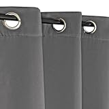 Installation Pratique : Doté de 8 œillets d'un diamètre de 4cm, notre rideau s'installe rapidement et facilement sur votre tringle à rideau standard, vous permettant de transformer votre espace en un clin d'œil.