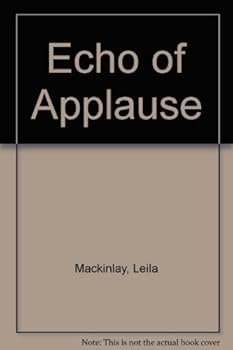 Hardcover Echo Of Applause (U) [Large Print] Book