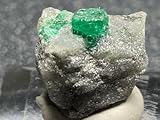 エメラルド 原石 3.9g