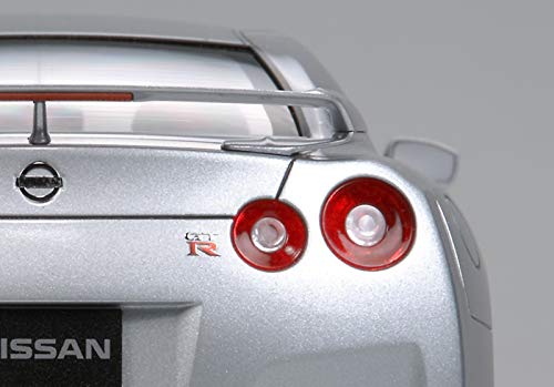 Tamiya TAM24300 Nissan Gt-R R35 - 1/24 Scale Model Kit 24300 thumb #3