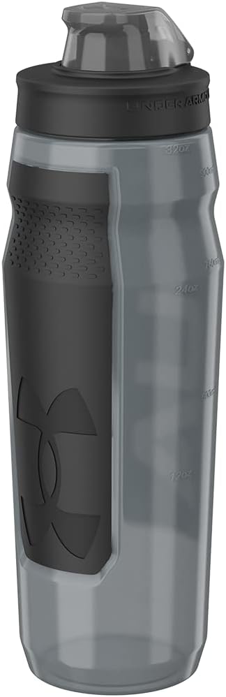 UNDER ARMOUR 32oz Playmaker Squeeze Water Bottle UNDER ARMOUR 32oz Playmaker Squeeze Water Bottle