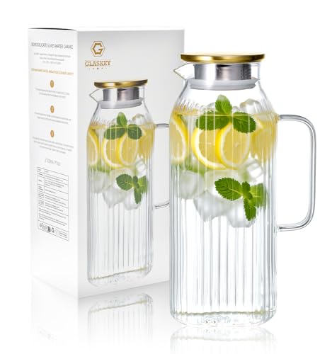 GLASKEY 2.1 Litre Carafe en Verre avec Couvercle et Anse, Carafe Eau Classique Rayée avec Poignée pour le Réfrigérateur, Pichet à jus Anti-fuite, pour Boisson Maison,thé Glacé,Vin,Café,Lait