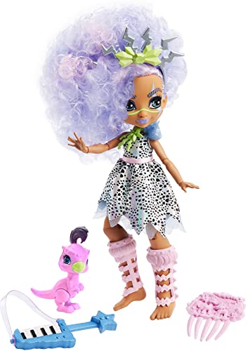 Cave Club Bashley Mu&ntilde;eca con accesorios de juguete y de moda, incluye mascota...