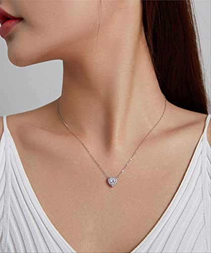 Collier d'amour brillant pour éviter les décolletés ternes au mariage
