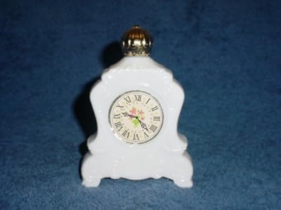 Avon Leisure Hours Milkglass Decanter Foaming Bath Oil (full)