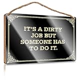 Holzschilder sind die ideale Dekoration für eine Vielzahl von Räumen, einschließlich Wohnzimmer, Schlafzimmer, Flure, Küchen, Hütten, Eingänge, Wände, Wohnungen, Büros, Klassenzimmer und Garagen. Sie schaffen eine warme und einladende Atmosphäre in Ihrem Zuhause, und ihr natürliches, rustikales Aussehen macht sie einfach, sie mit anderen Einrichtungen zu kombinieren. Perfekt als Dekoration im Landhausstil in jedem Teil Ihres Hauses. Badezimmer-Holzschild