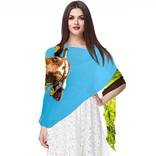 Foulard en mousseline de soie imprimé vache pour accessoiriser une tenue