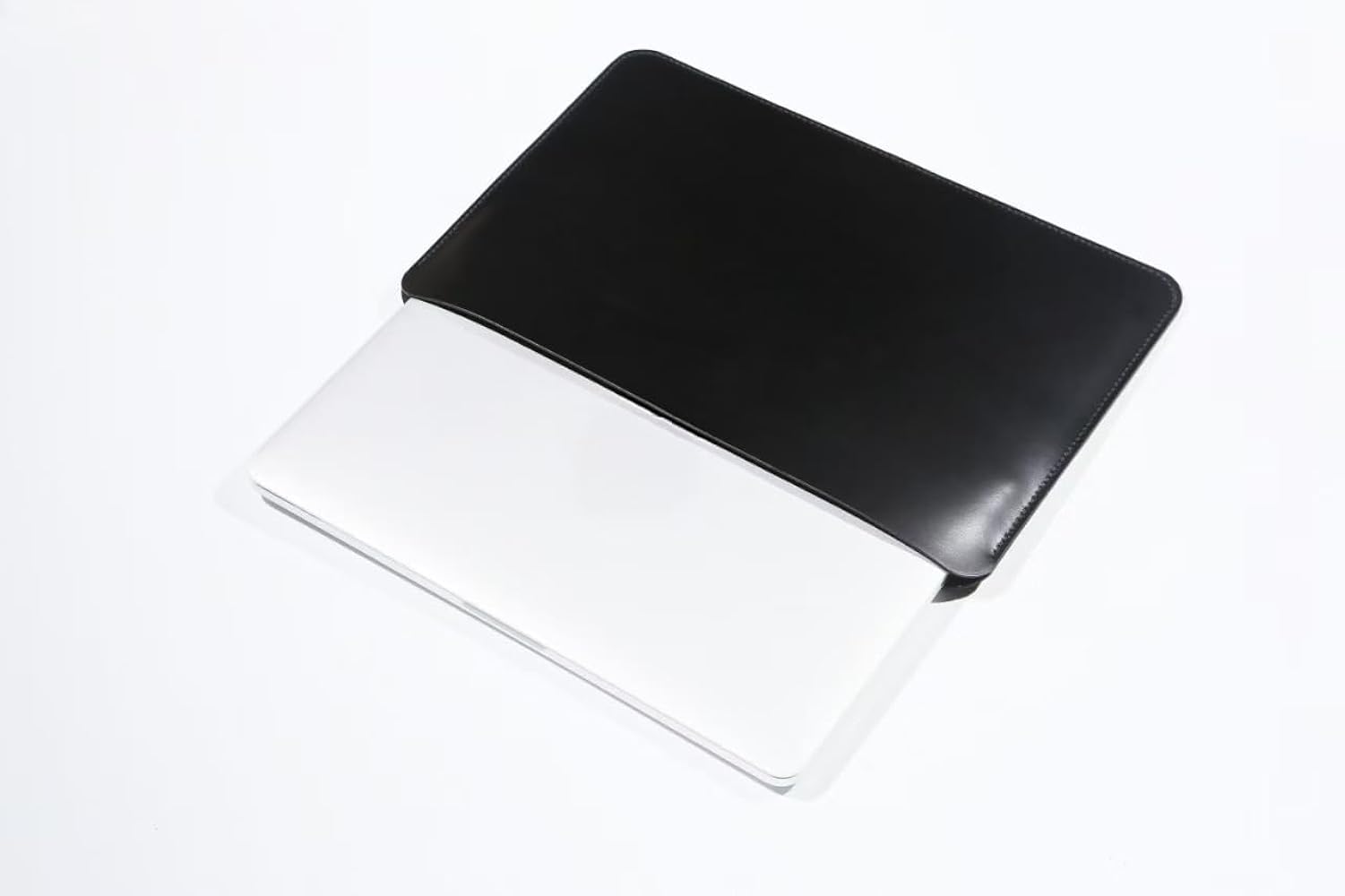 Amazon.co.jp: [D&M Leather studio] ブラックレザー macbook